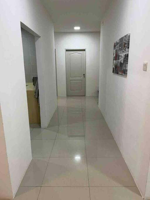 EcoPark Condominium, 5mins to airport, malls & eatery photo 4