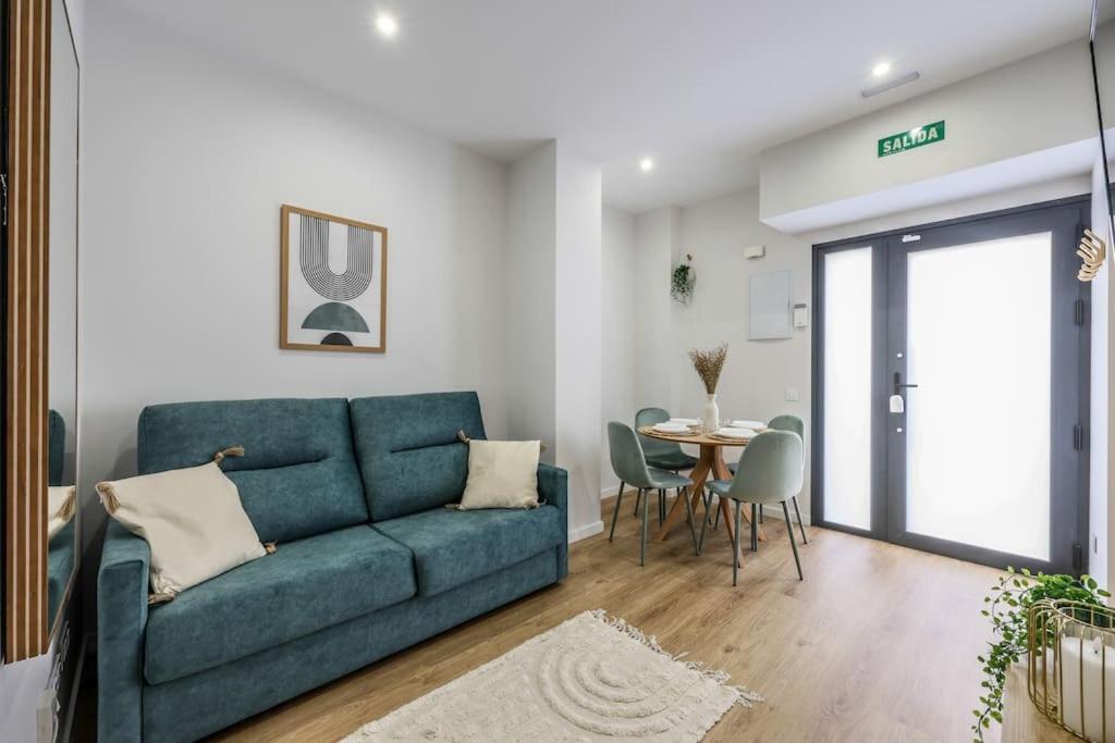 Luxe apartments Madrid Rio by RentitUP photo 3