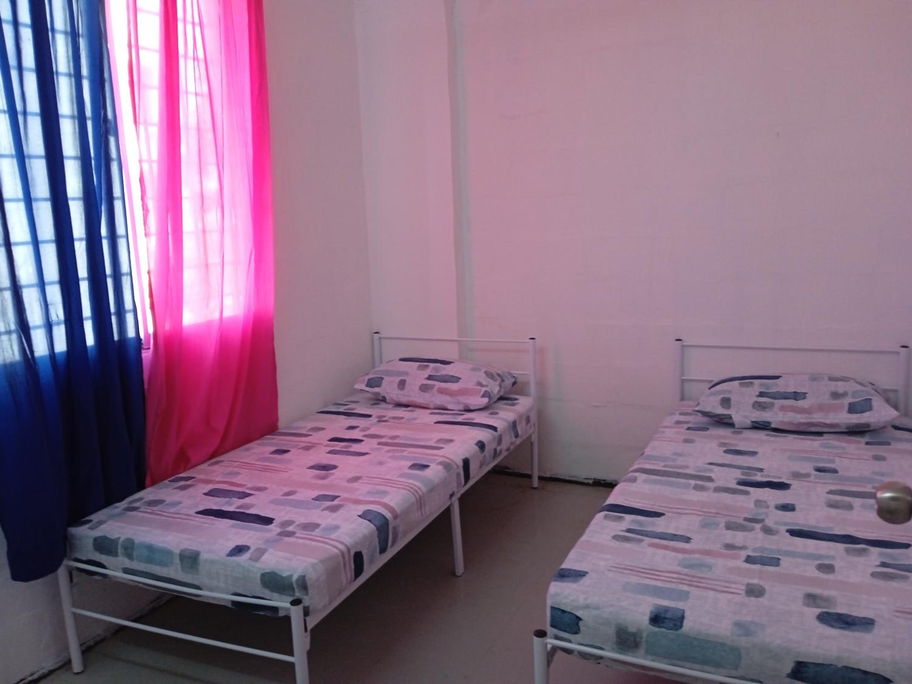 Homestay Indrawasih with 2 Bedroom 4 Single Bed NOT SHARING photo 5