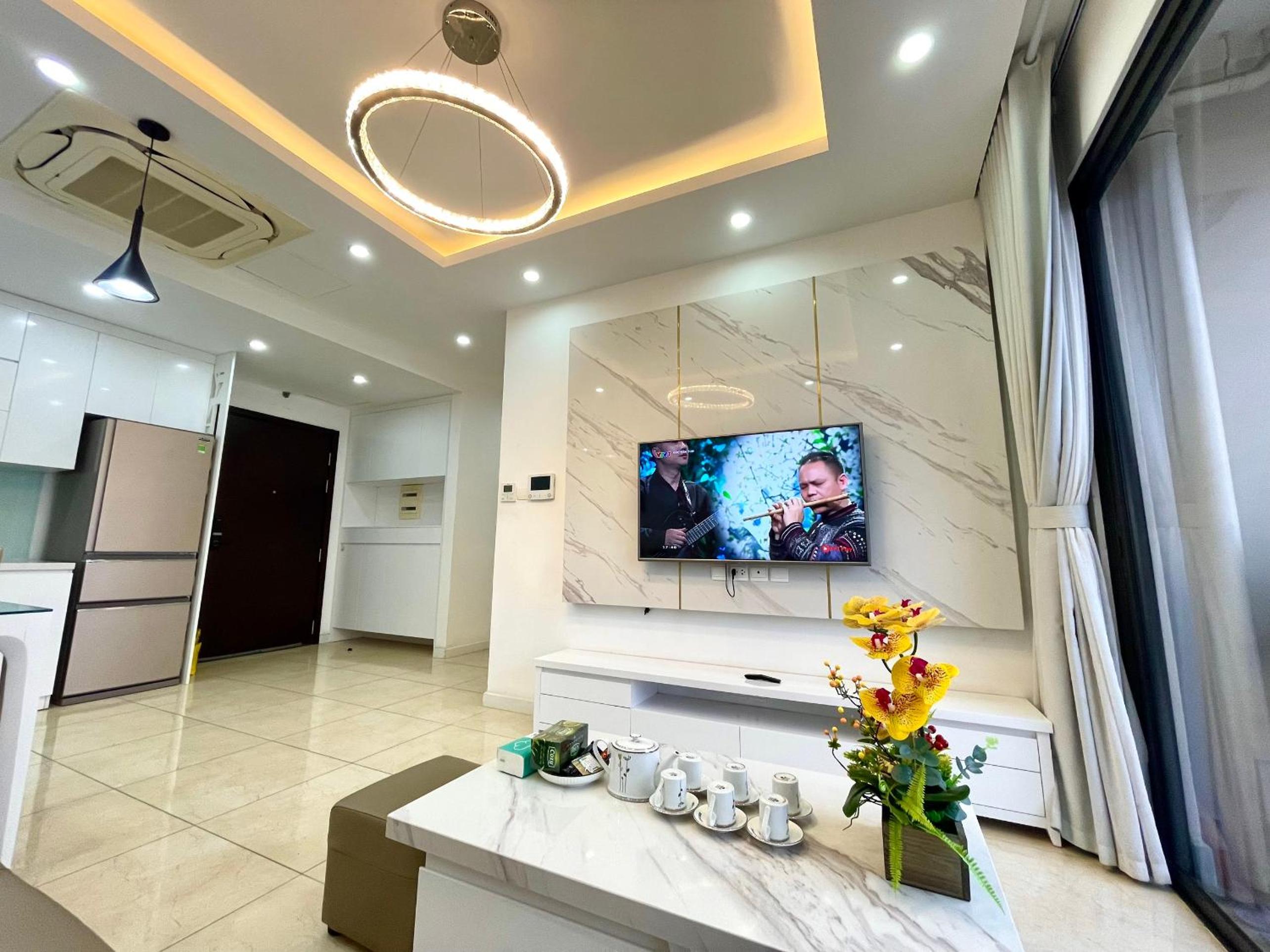 Vinhomes D'Capitale-Căn hộ 2 phòng ngủ + 2 phòng tắm
