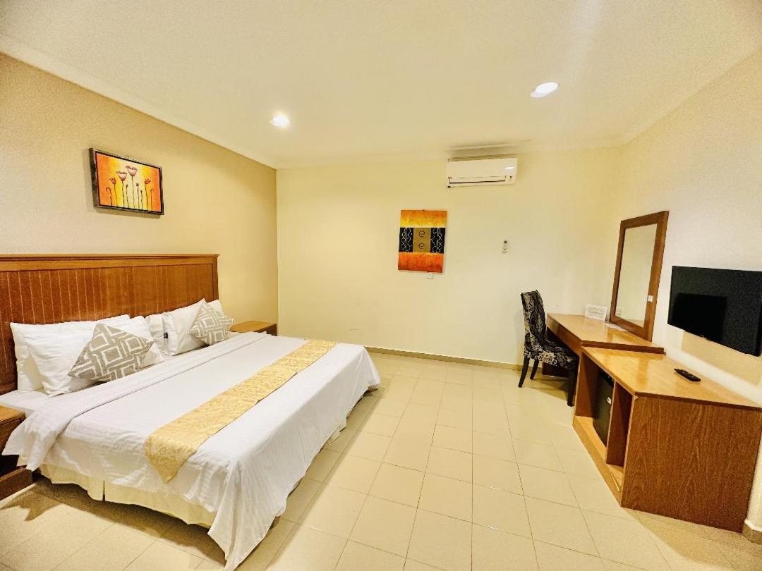 Rompin Beach Resorts photo 6