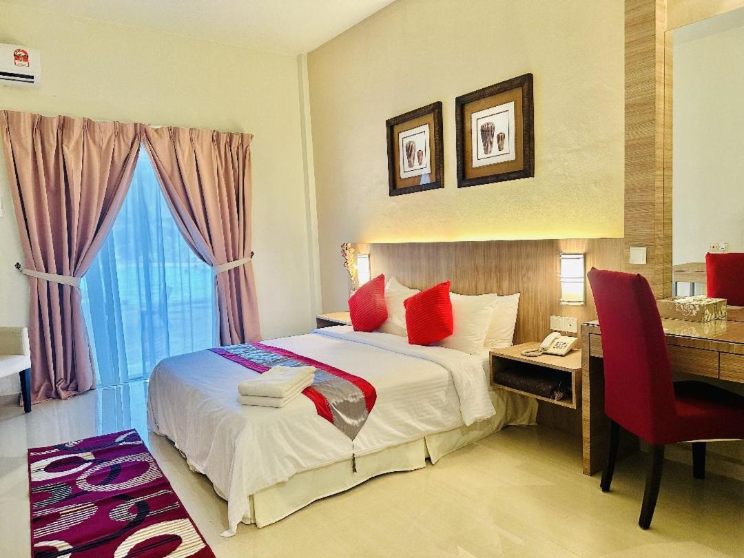 Rompin Beach Resorts photo 8