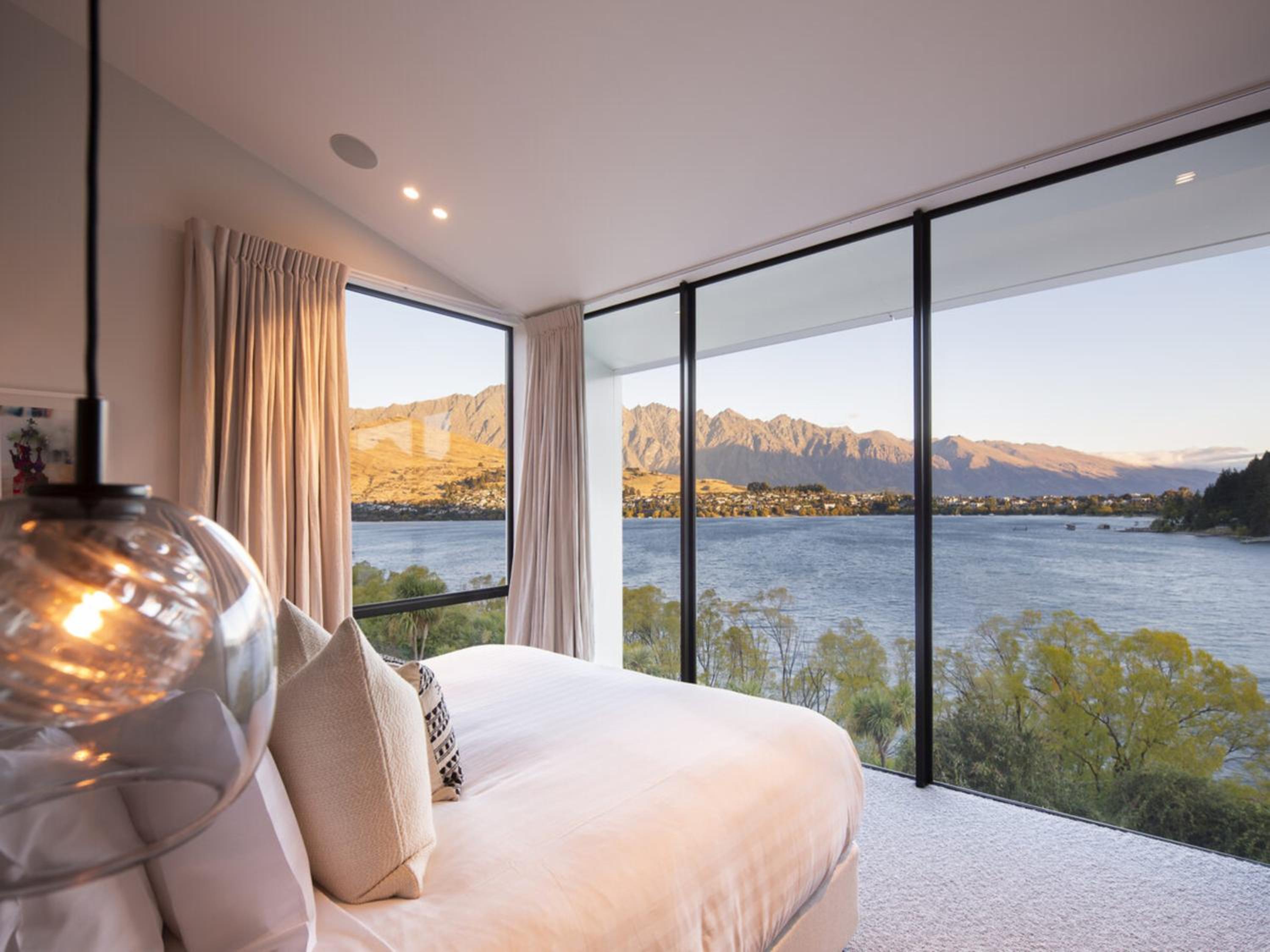 Lakeside on Park Street - Villa by MajorDomo view 3