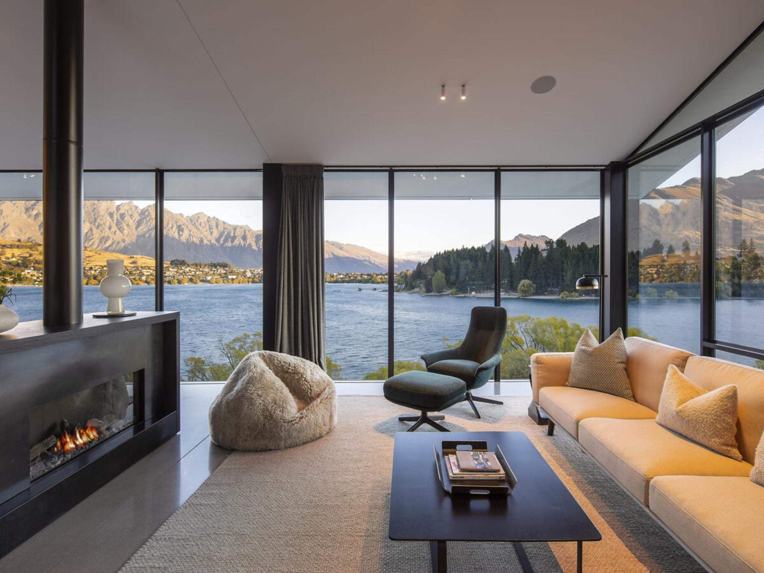 Lakeside on Park Street - Villa by MajorDomo view 2