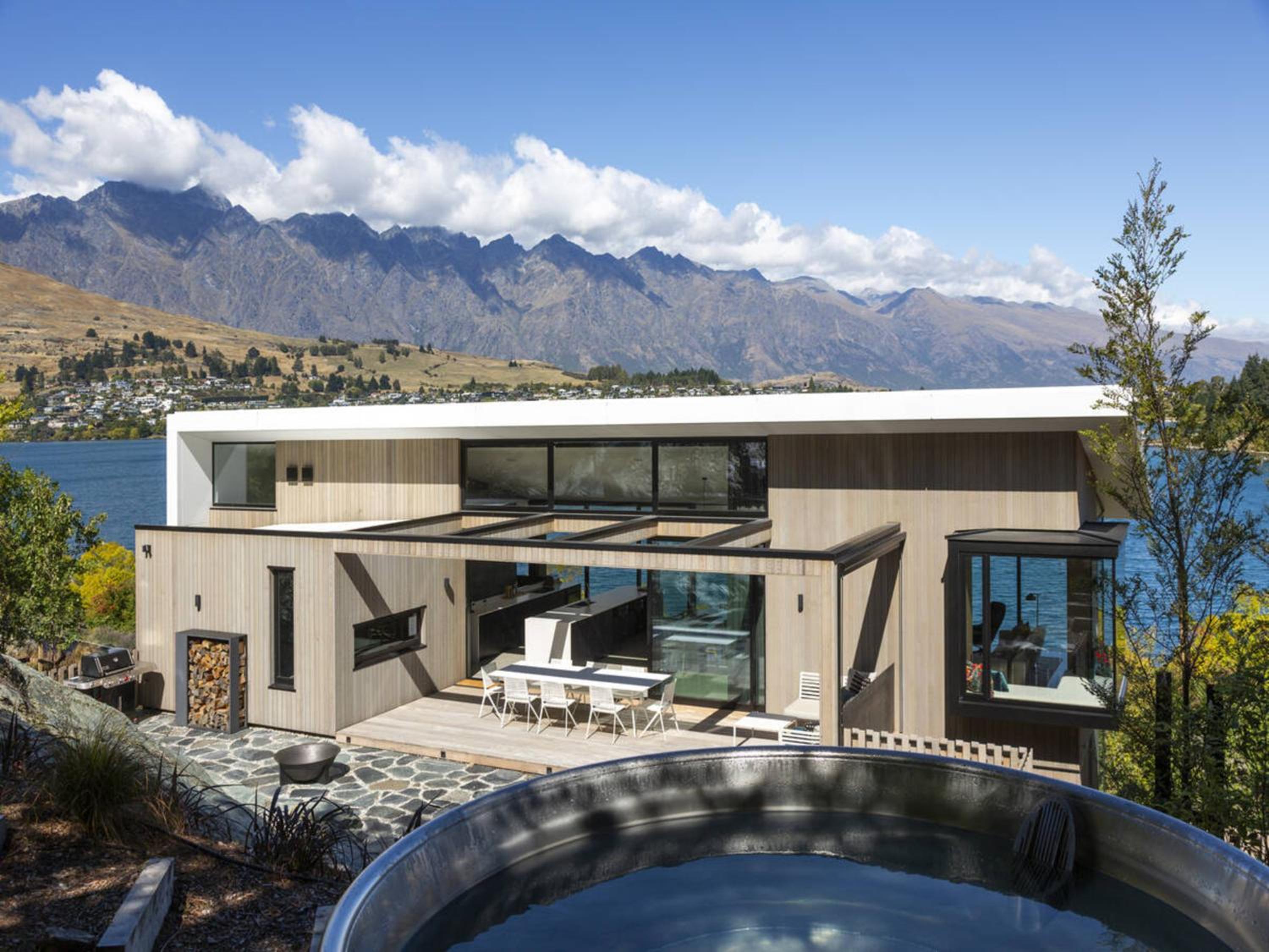 Lakeside on Park Street - Villa by MajorDomo view 4