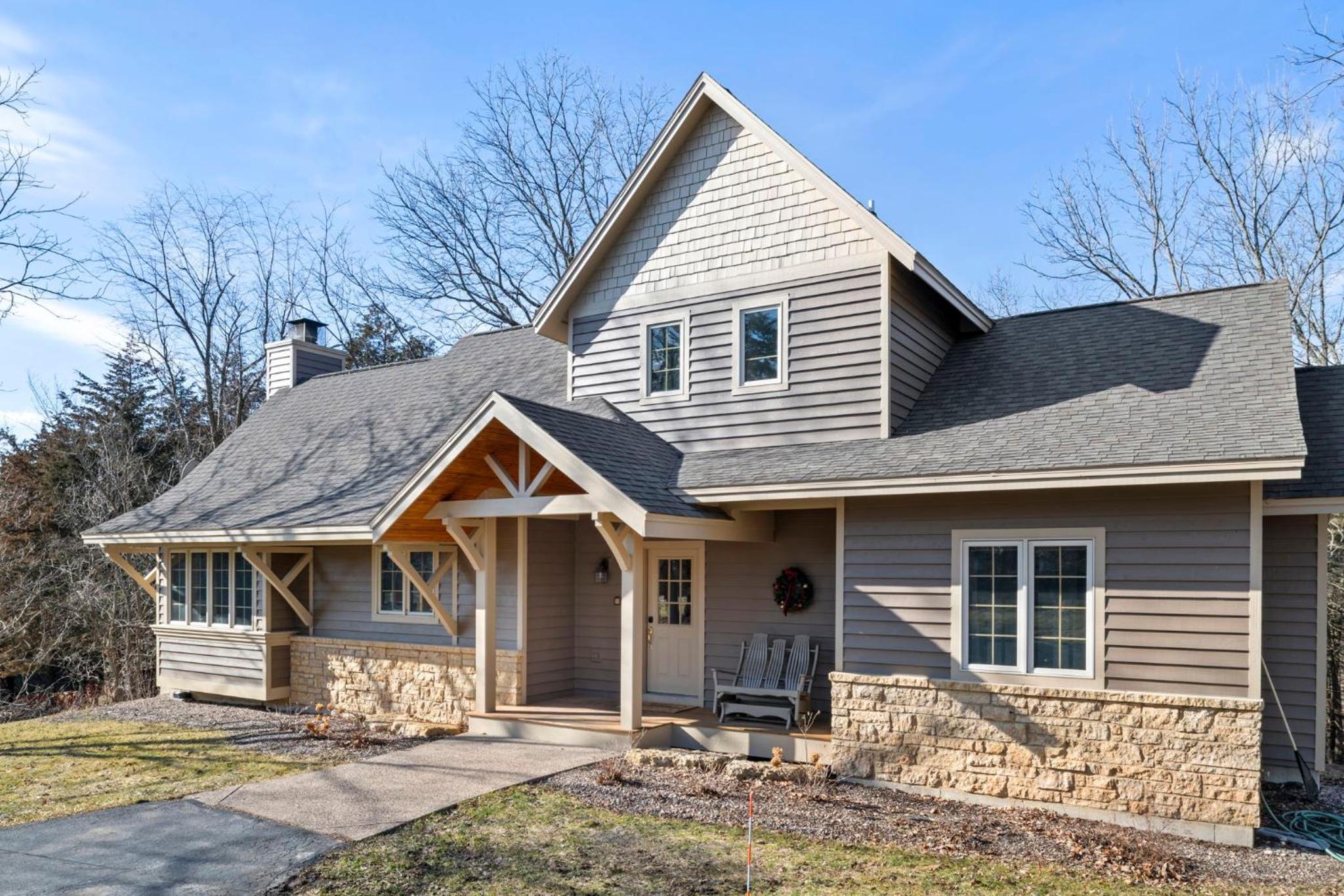 Hotel The Lodge, North Woods Style, Boutique Galena Getaway!