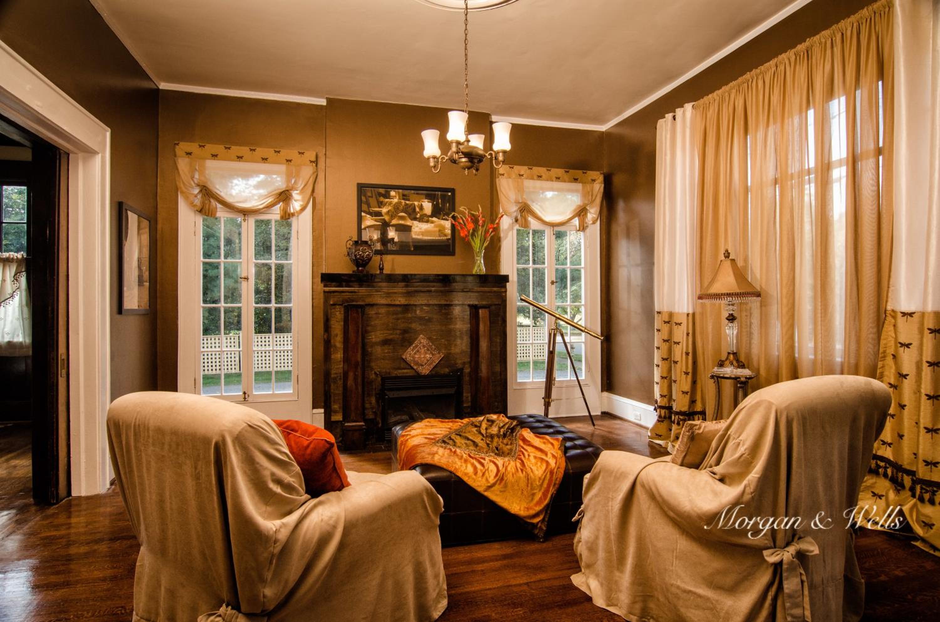 Gaffney Vacations - Morgan and Wells Bed and Breakfast - Property Image 1