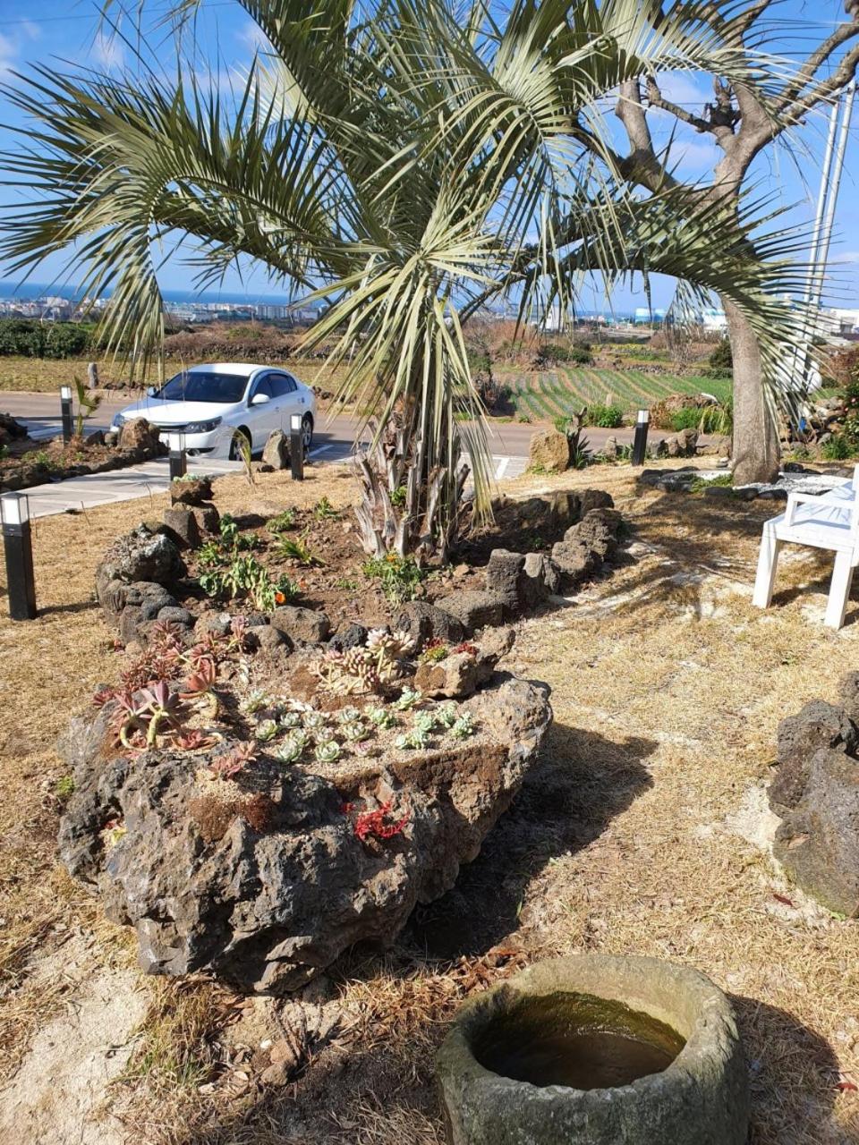 Jeju Hill Tower Pension