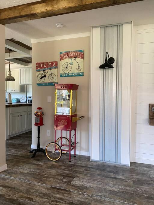 McComb Vacations - Tranquility 360- Sleeps 6-8 Tylertown-Columbia - Property Image 1