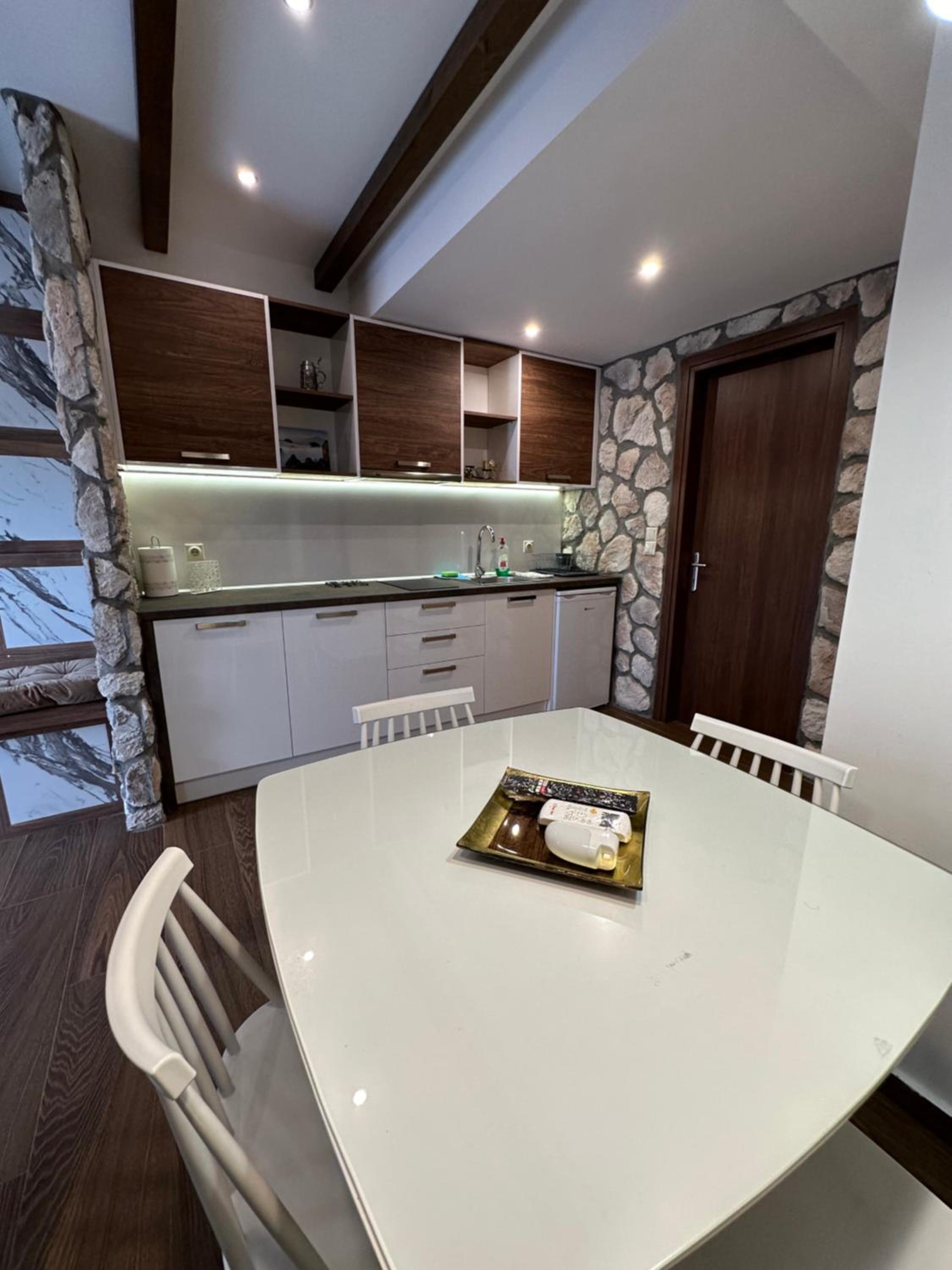 ERIETTA-AGAPI 2 en Kalabaka — kitchen