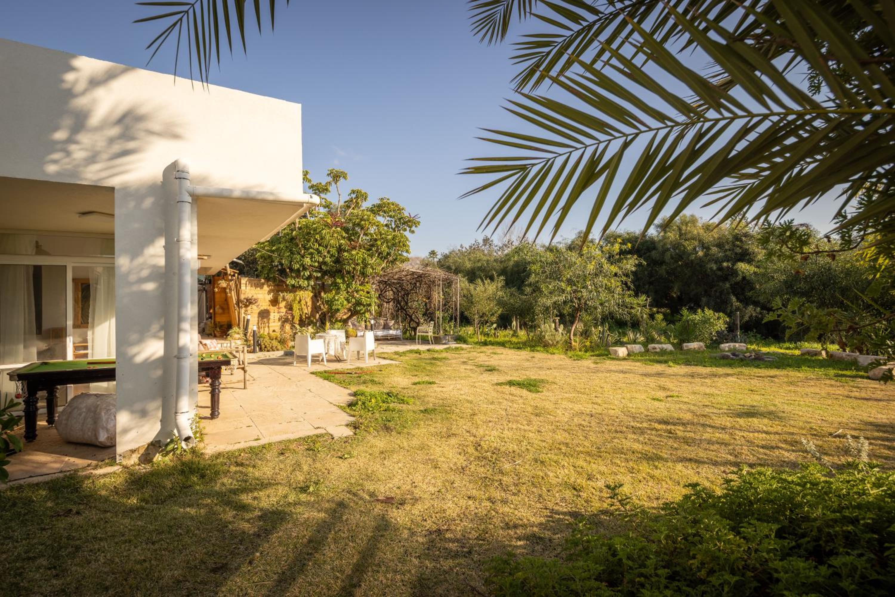 Caesarea Sea-Side Exquisite Retreat with Mamad by Sea N' Rent