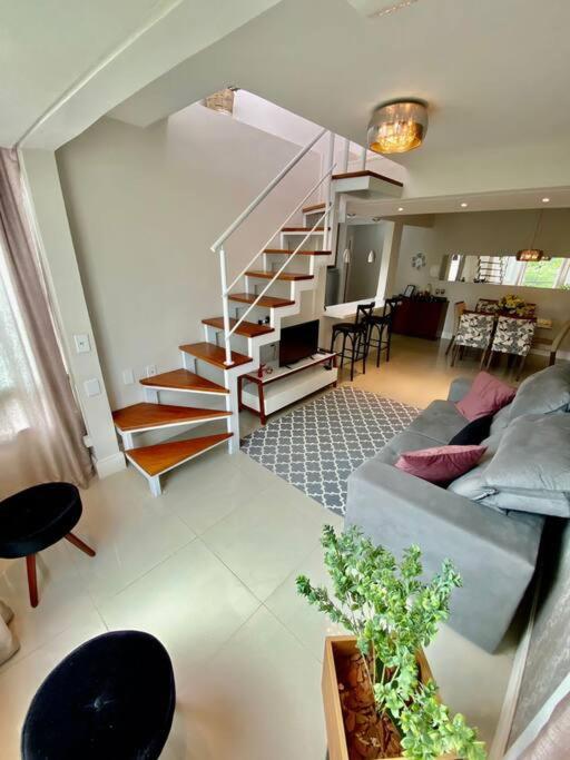 Duplex Aconchegante na Praia