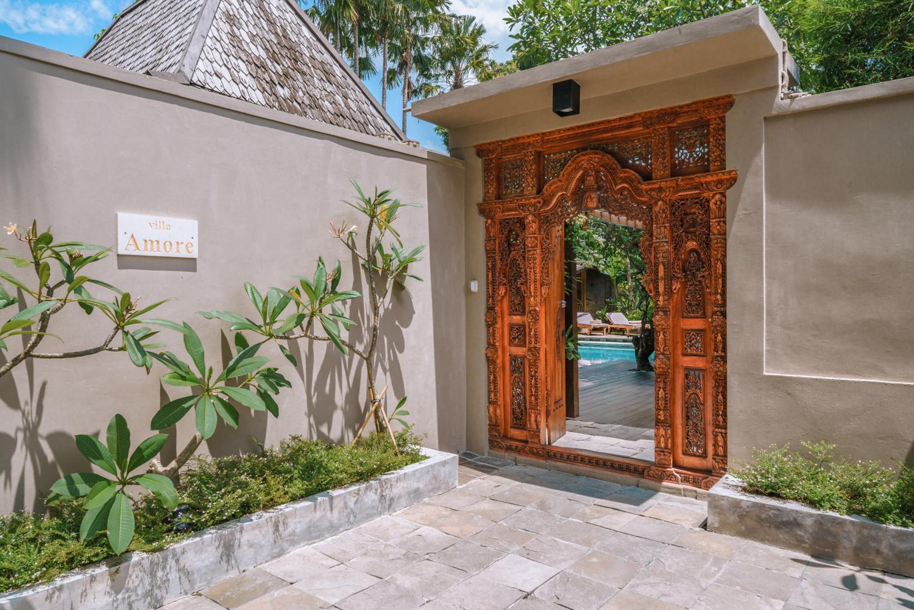 Villa Amore - Elegant 4-br Villa close to the beach view 2