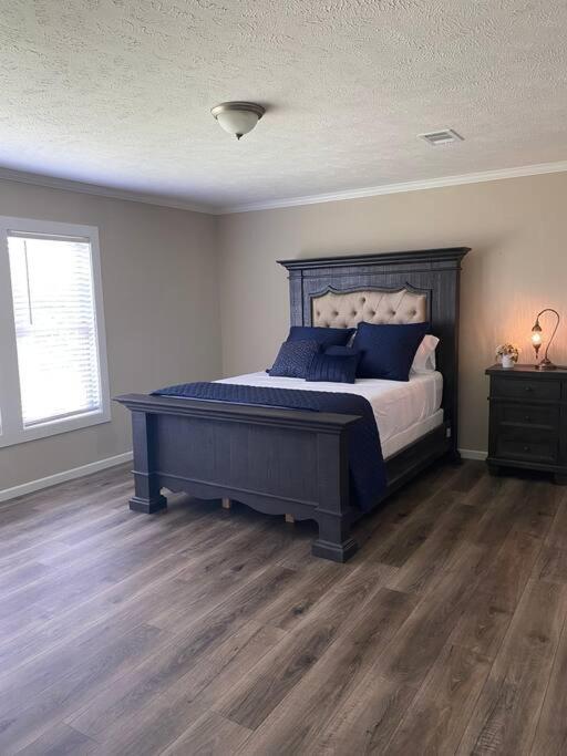 Peaceful Seclusion- 4BR-Tylertown-Columbia-McComb view 2