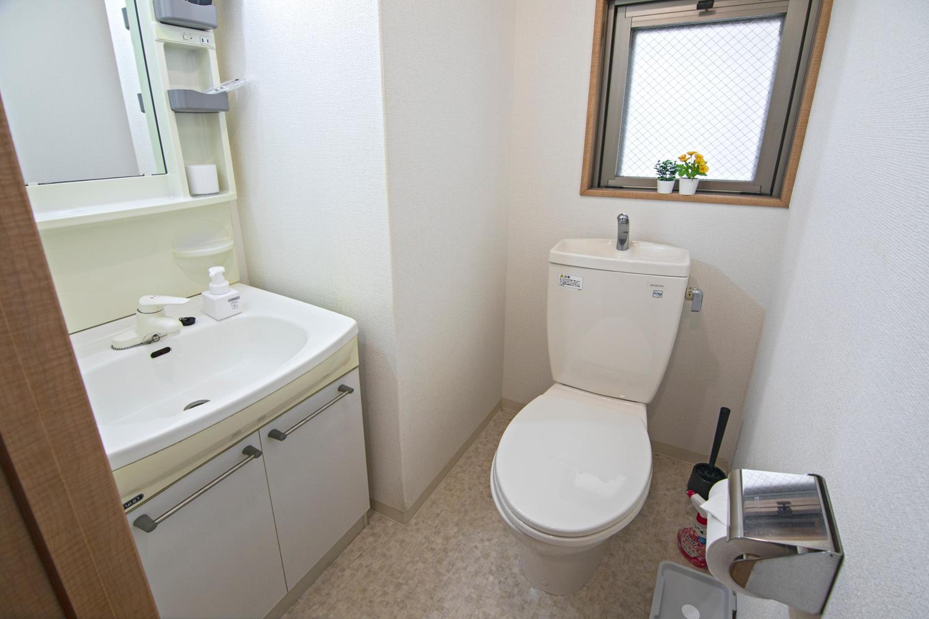 Namba Apartment 3 min walk from Imamiya or Daikokucho station