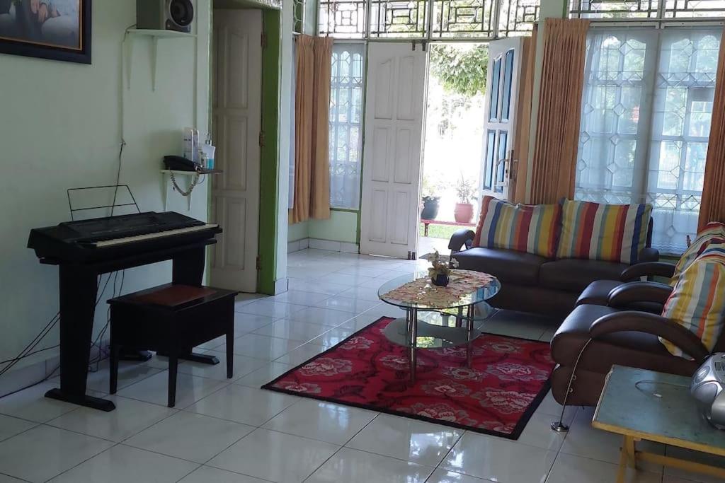 the Sharpes Place. Open view,close to the city view 2