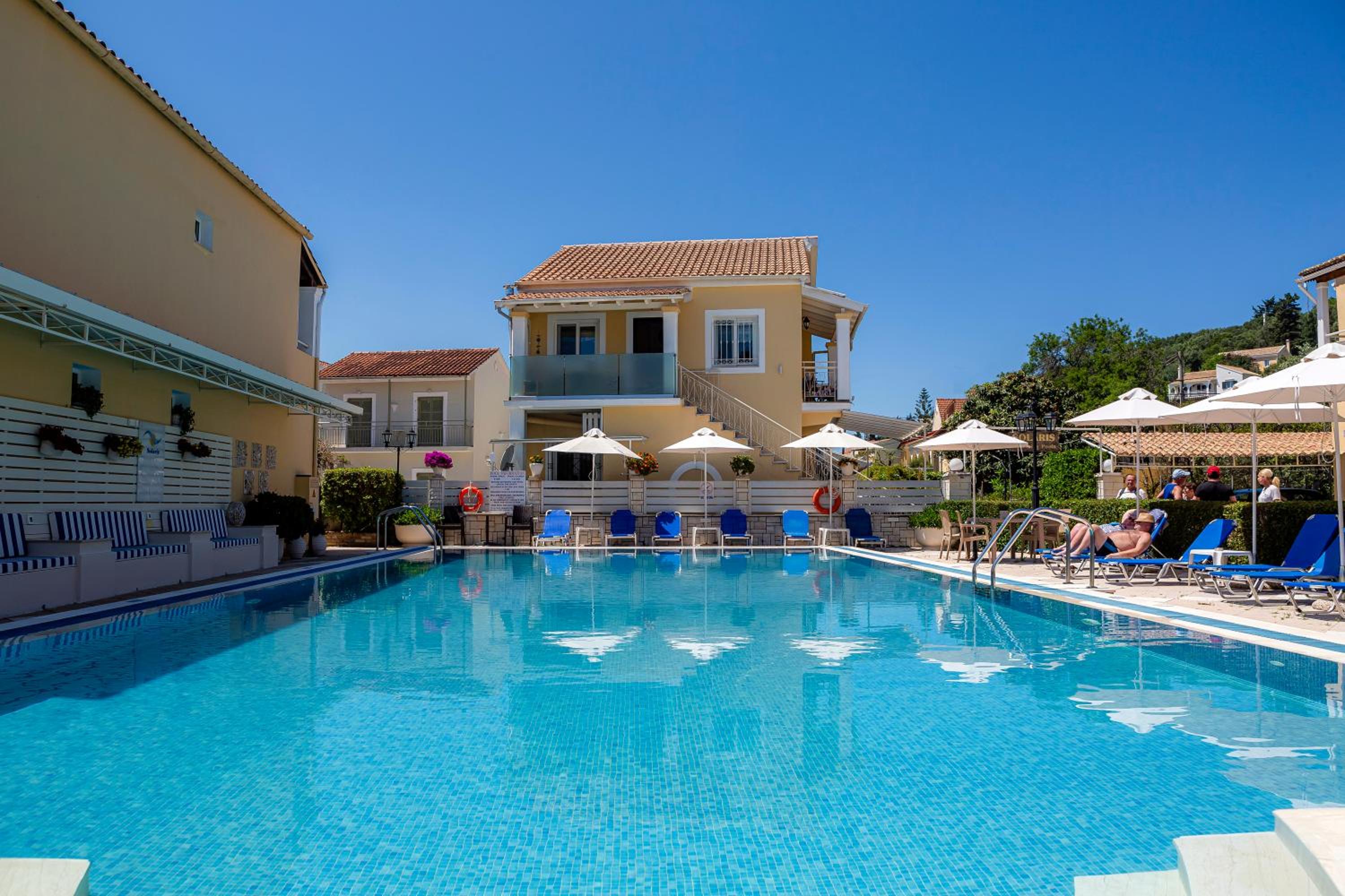 Solaris Methea- Luxury Central Villa by the Castle photo 4