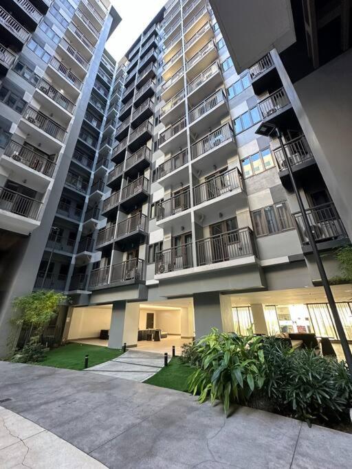 Mall of Asia MOA S Residences , IKEA Pasay , NAIA Airport , Manila Bay view 2