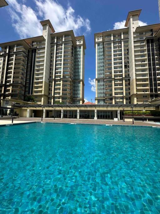Borneo Modern Couple Suite Riverine Kuching photo 6
