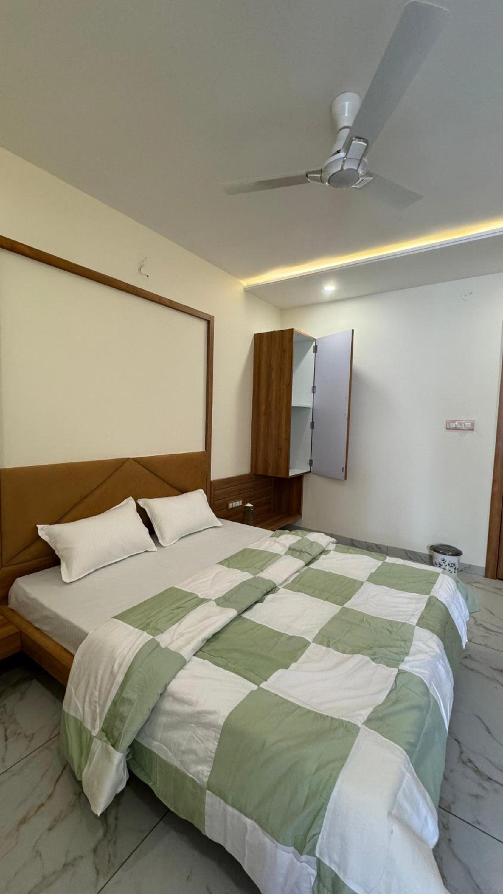 Hotel Prakasham