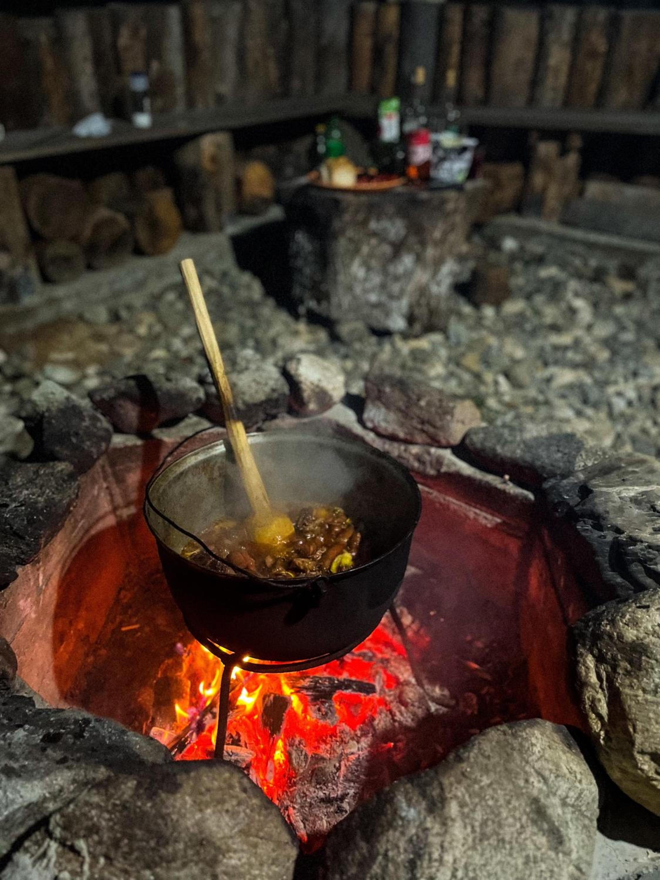 Horezu Cozy Cabin view 5