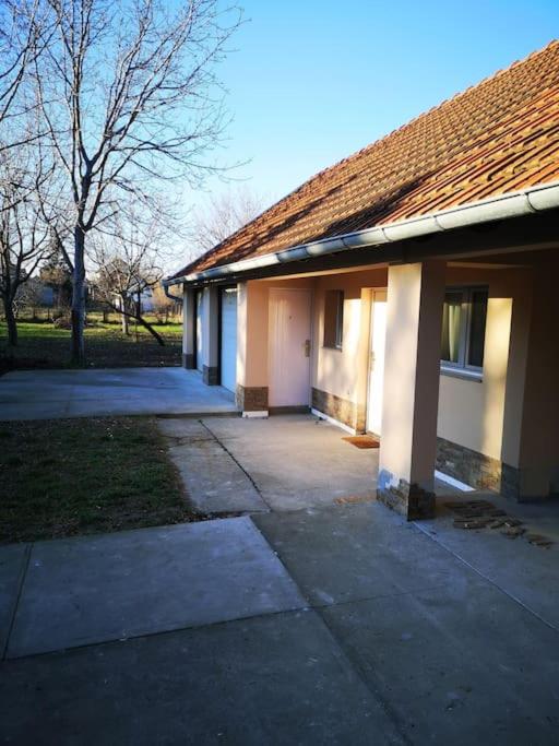 Cozy apartment for short term rent. view 2