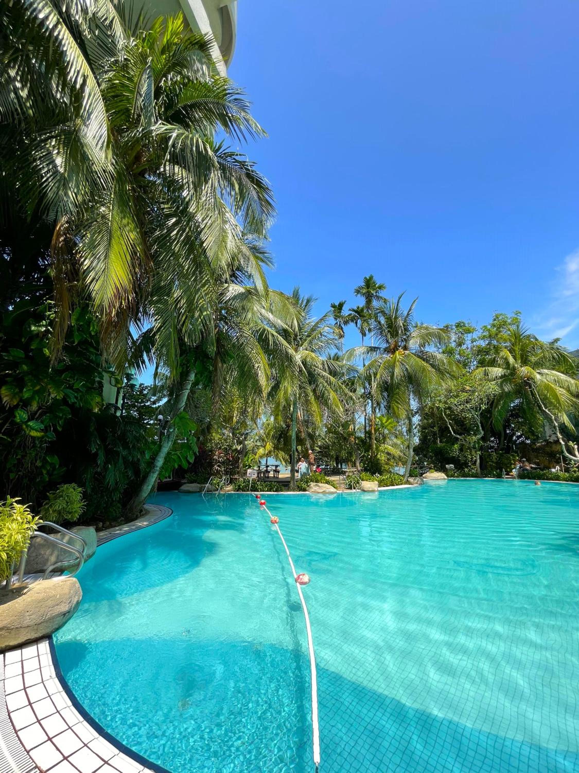 Rainbow Paradise Beach Resort