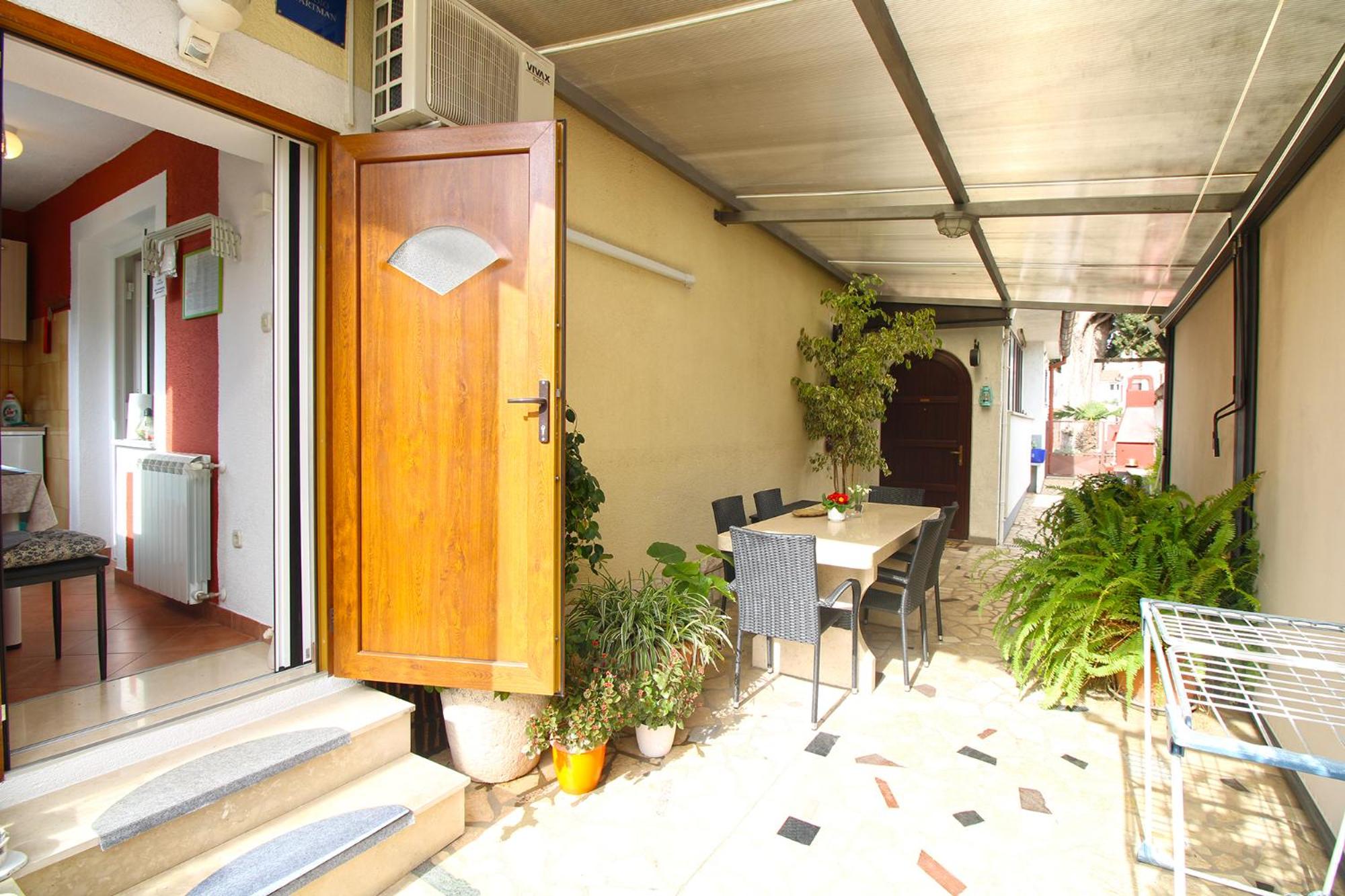 Apartments Fuma 161 view 4