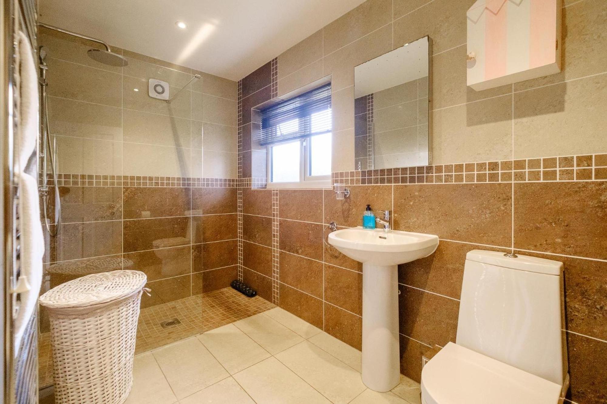 Fishermans Loft - A seaside house in Thorpeness with direct access to the beach - Aldeburgh Coastal Cottages
