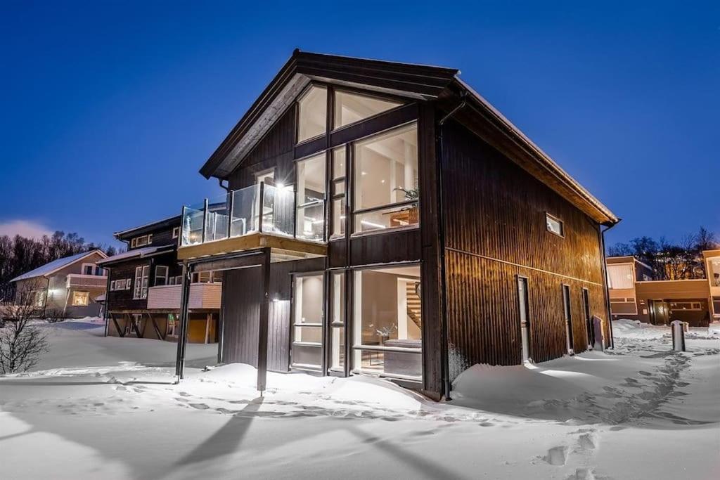 Strøken villa med spektakulær utsikt