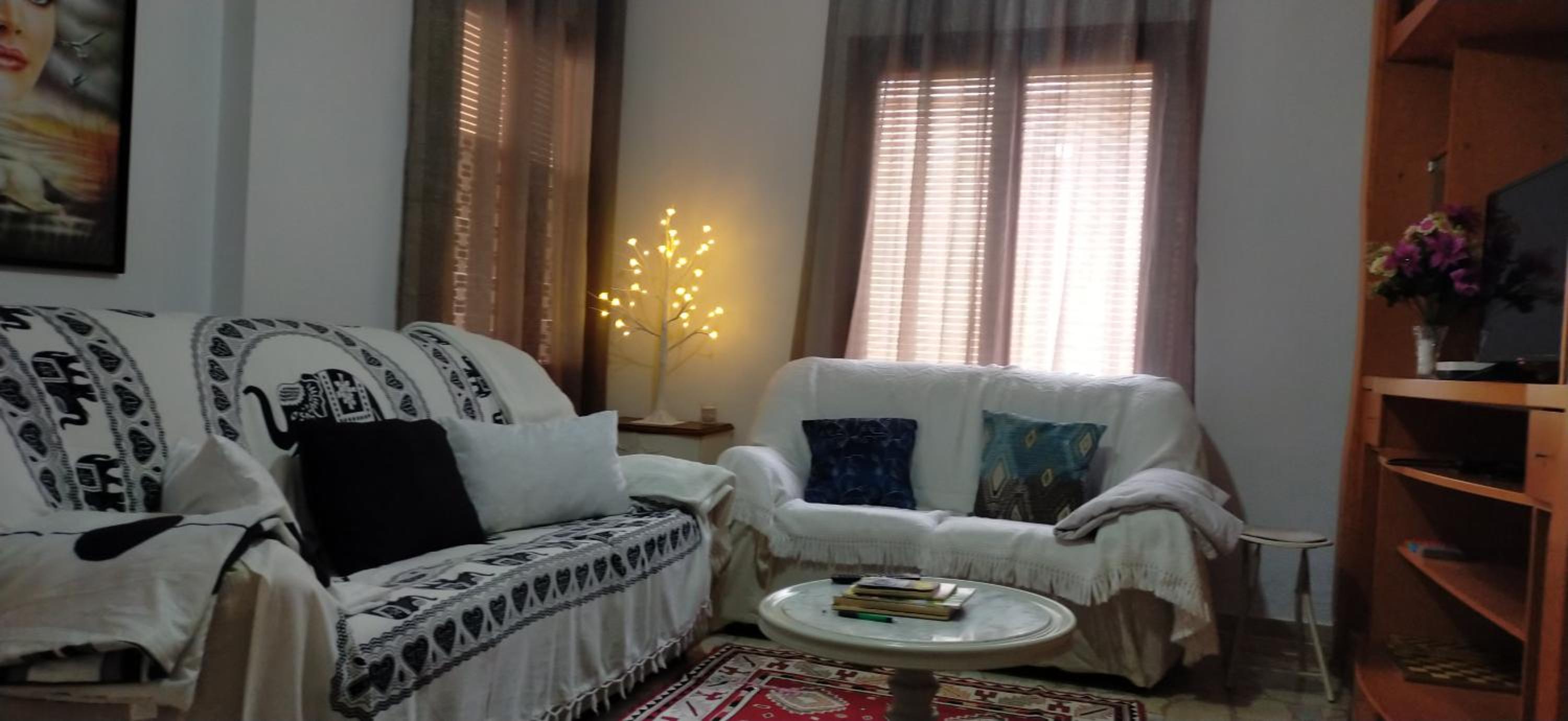 Agradable casa con zona de relax y aparcamiento
