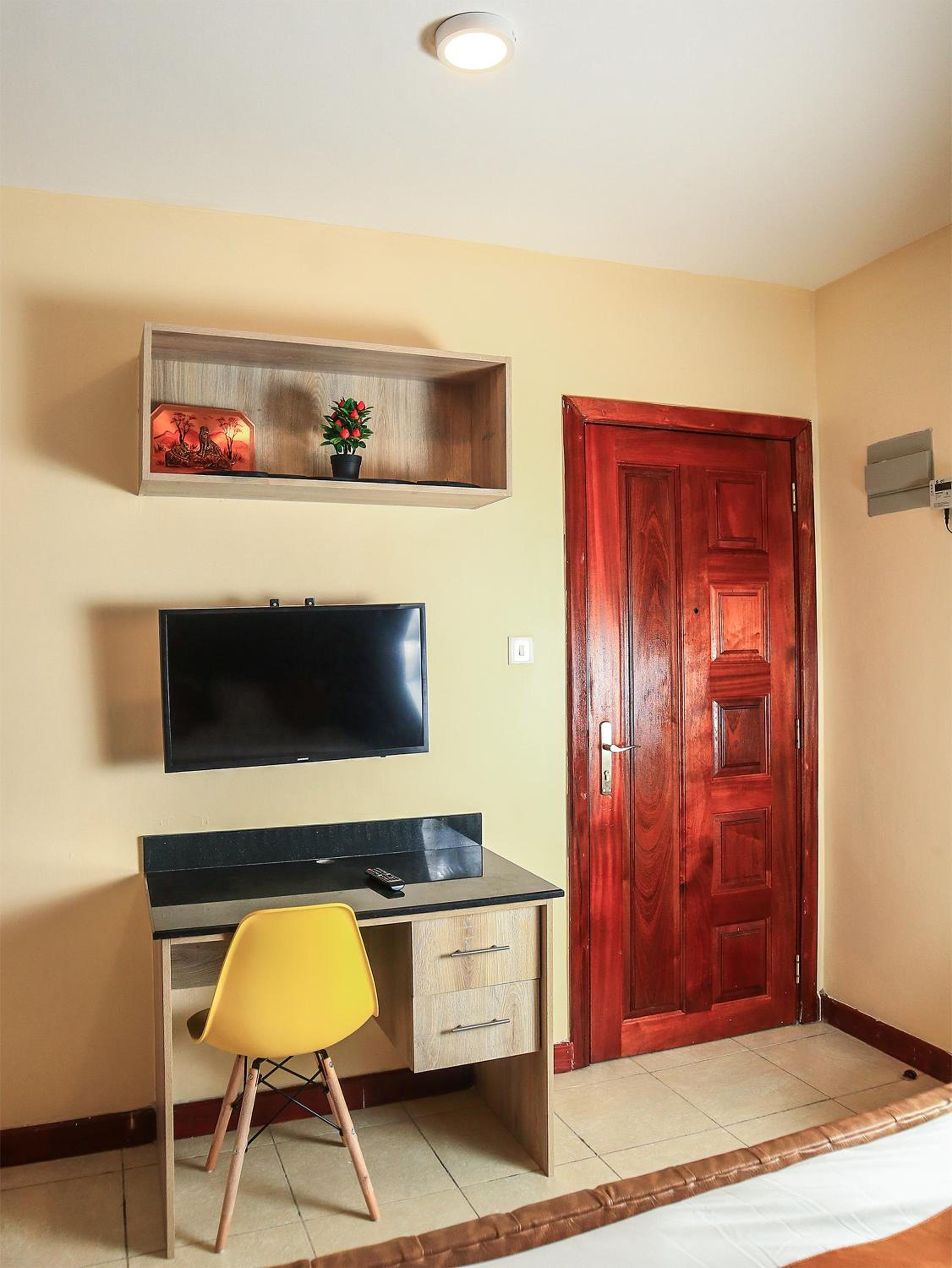 Photo 6