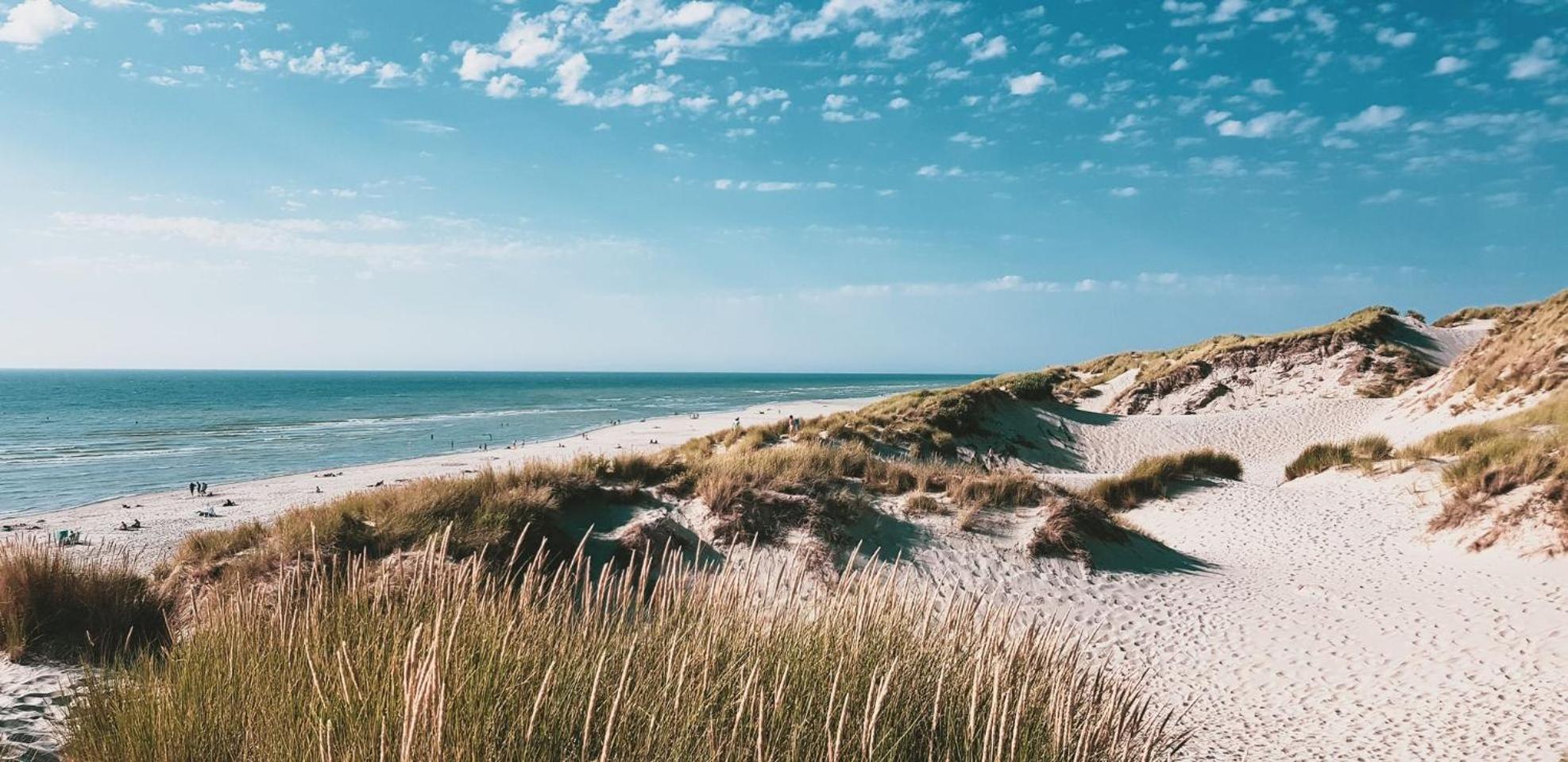 Volledig gerenoveerd 2 slaapkamer appartement in Westende-Bad, 250 m van het strand