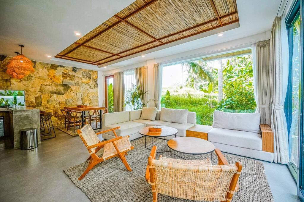 Villa Nyanyi Satu - Serene 2BR Villa with Lush View 5 mins to Beach view 4