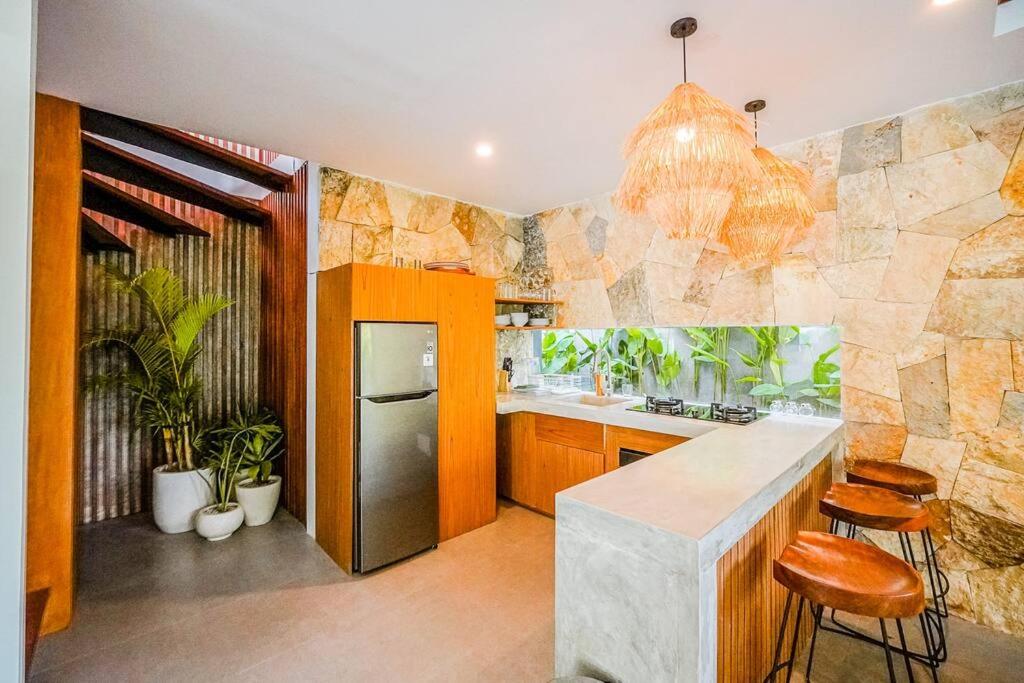 Villa Nyanyi Satu - Serene 2BR Villa with Lush View 5 mins to Beach view 5
