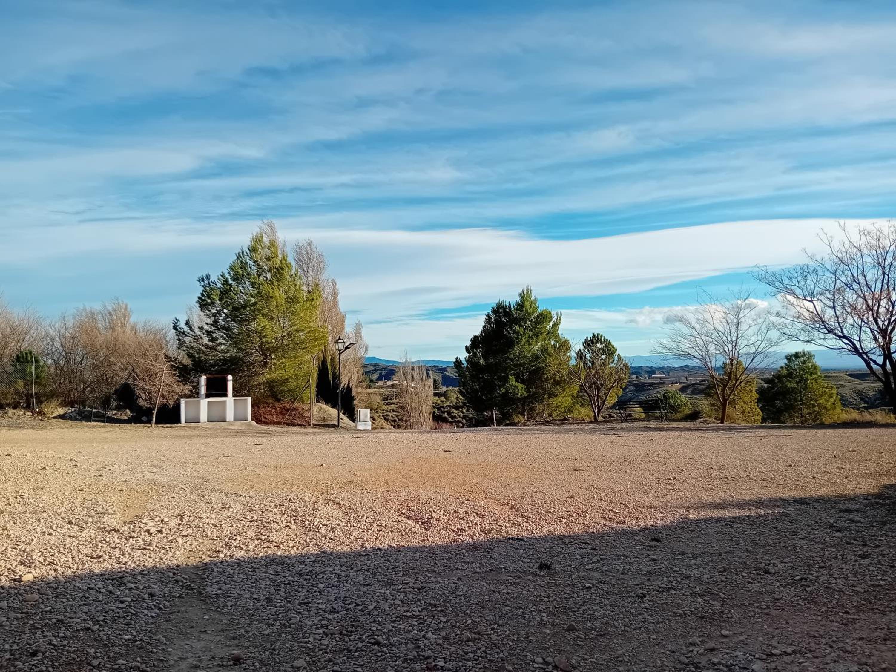 Cuevas El Lago de Castilléjar