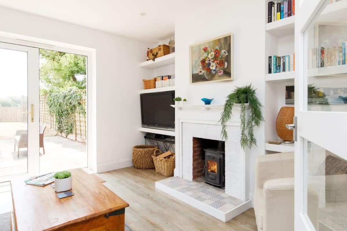 3bd Family Beach Retreat in West Wittering view 3
