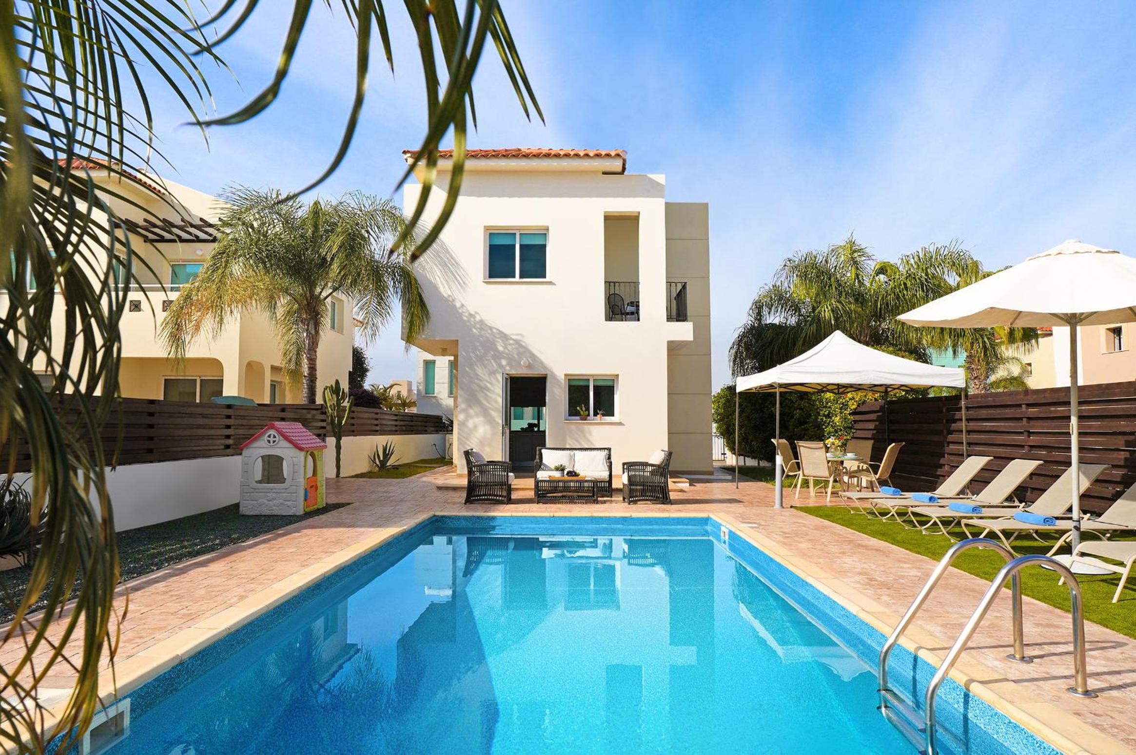 Villa Summer view 4