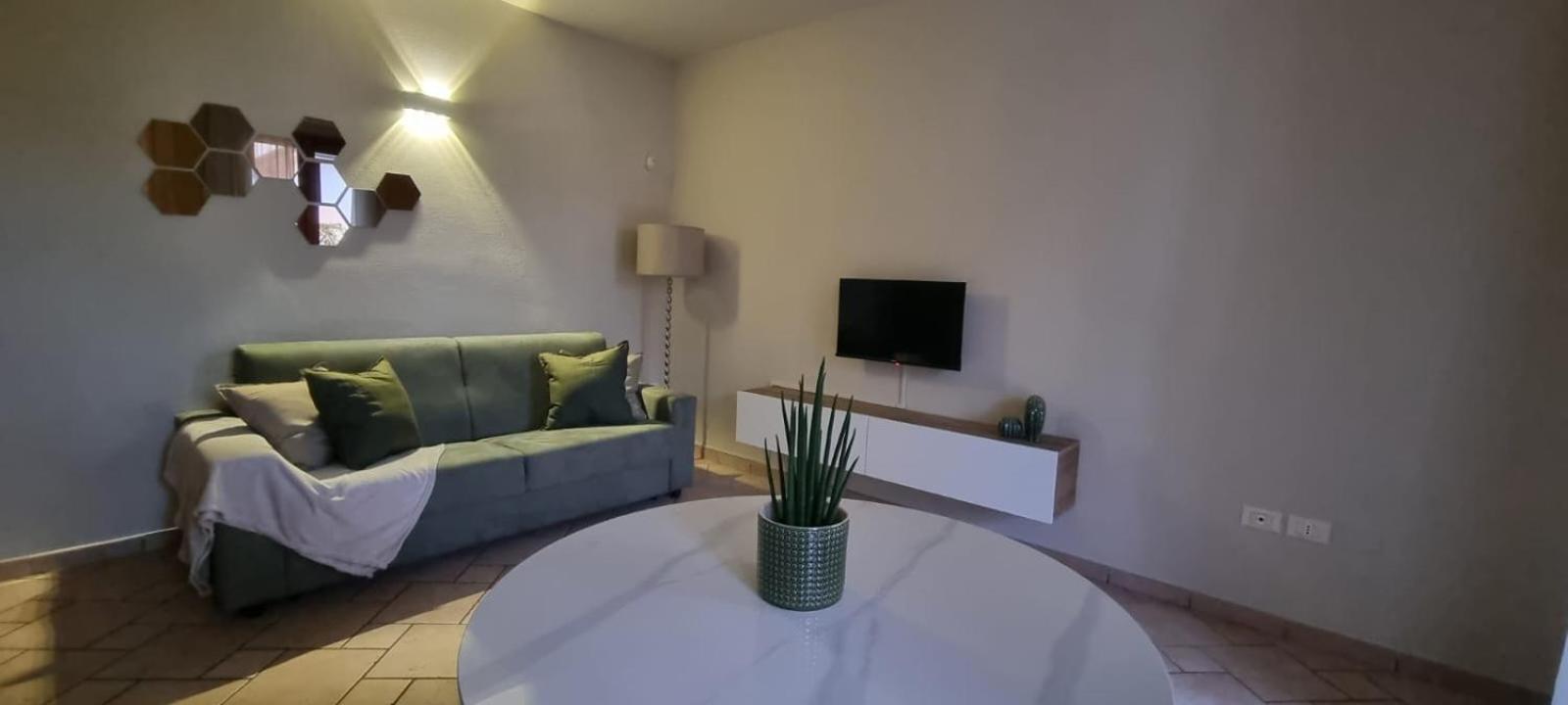 HOYA APARTMENT