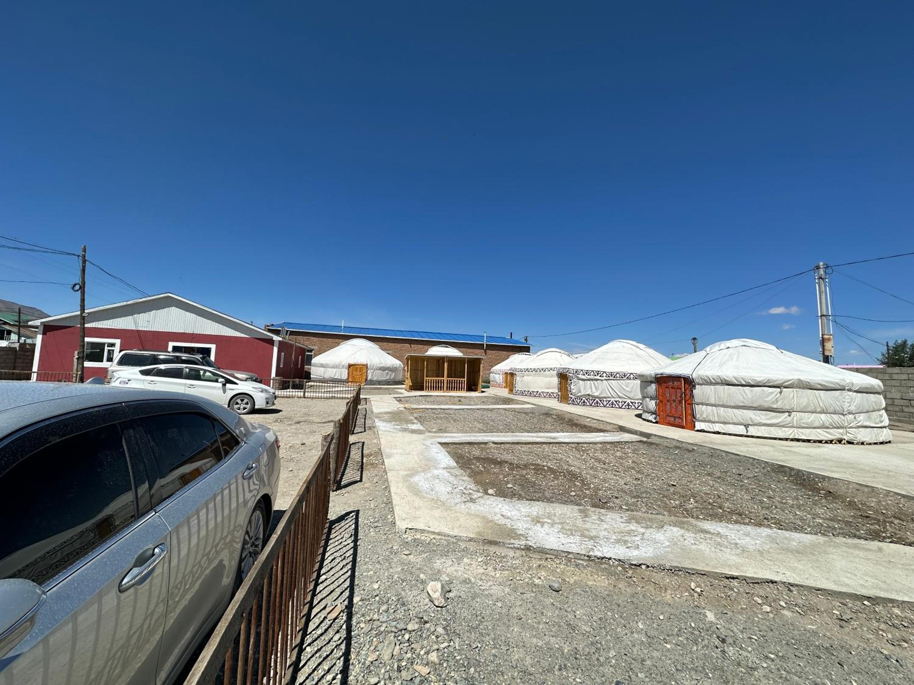 Traditional Yurts - Ulgii Guest House view 2