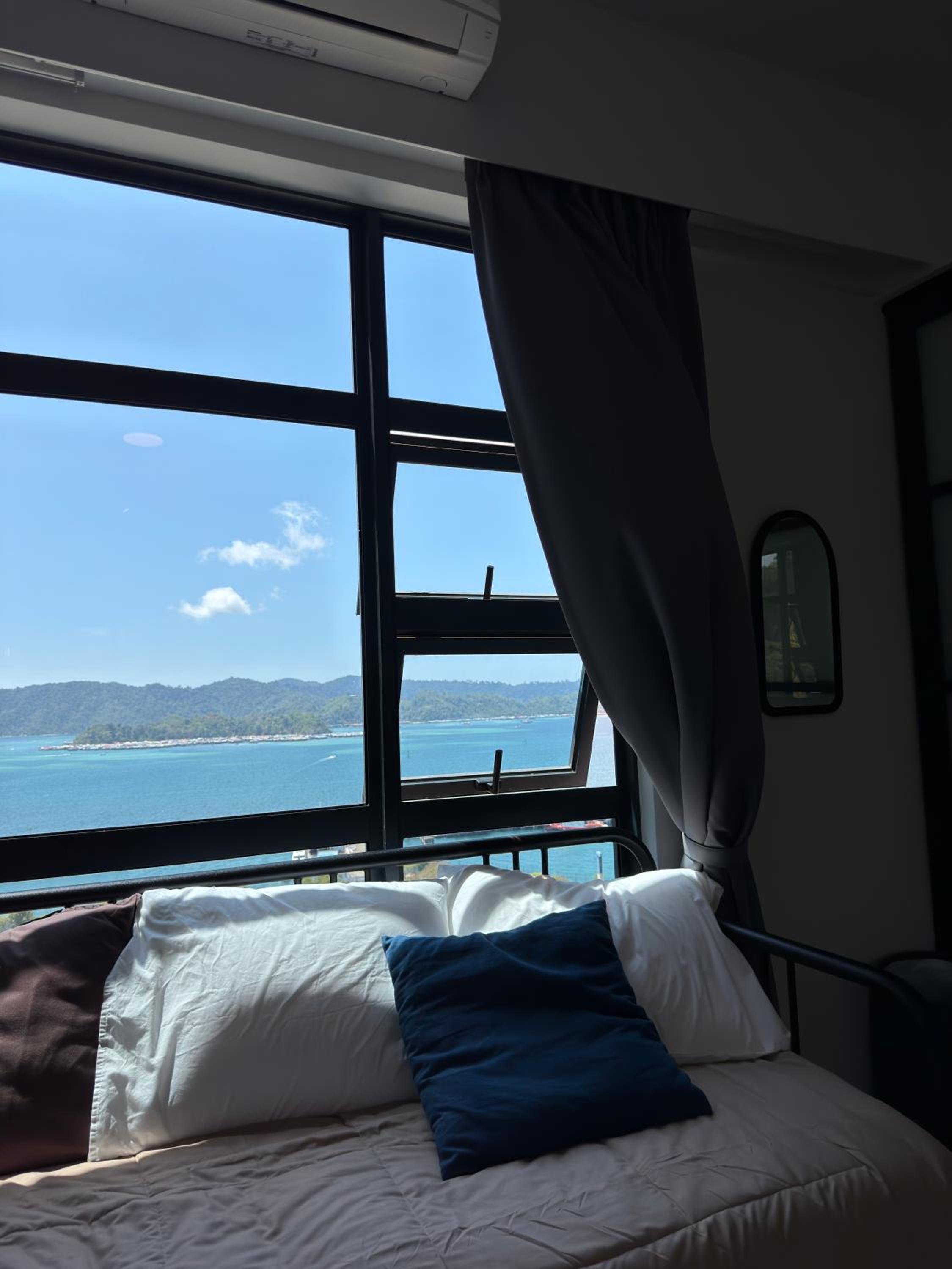 Jesselton Quay l Deluxe l Family Suite l 2 bedrooms 2 bathrooms l Sunset Seaview photo 5