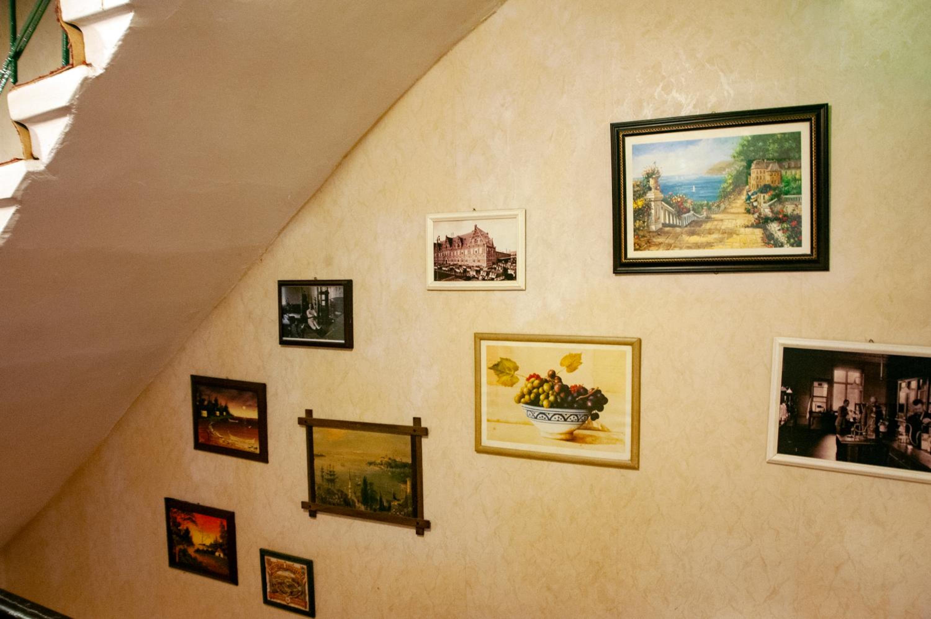 Istanbul Irish Otel - Image 11