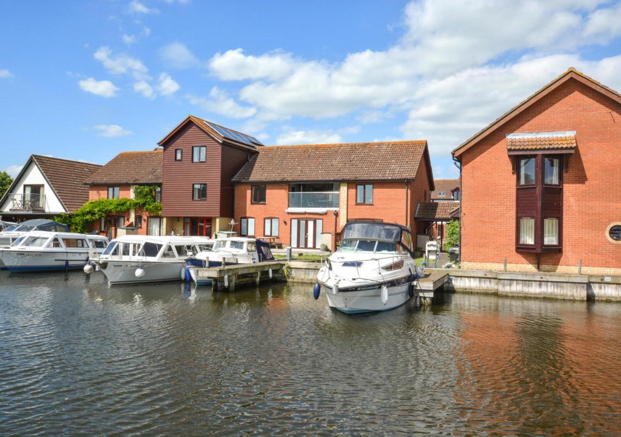 2 Bed in Horning oc-1860
