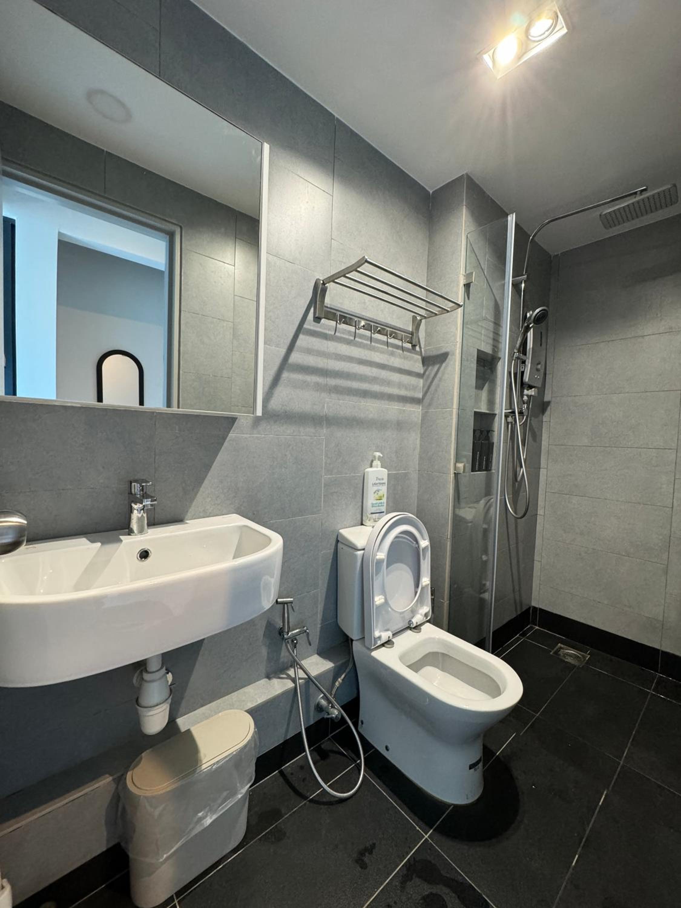 Jesselton Quay l Deluxe l Family Suite l 2 bedrooms 2 bathrooms l Sunset Seaview view 4