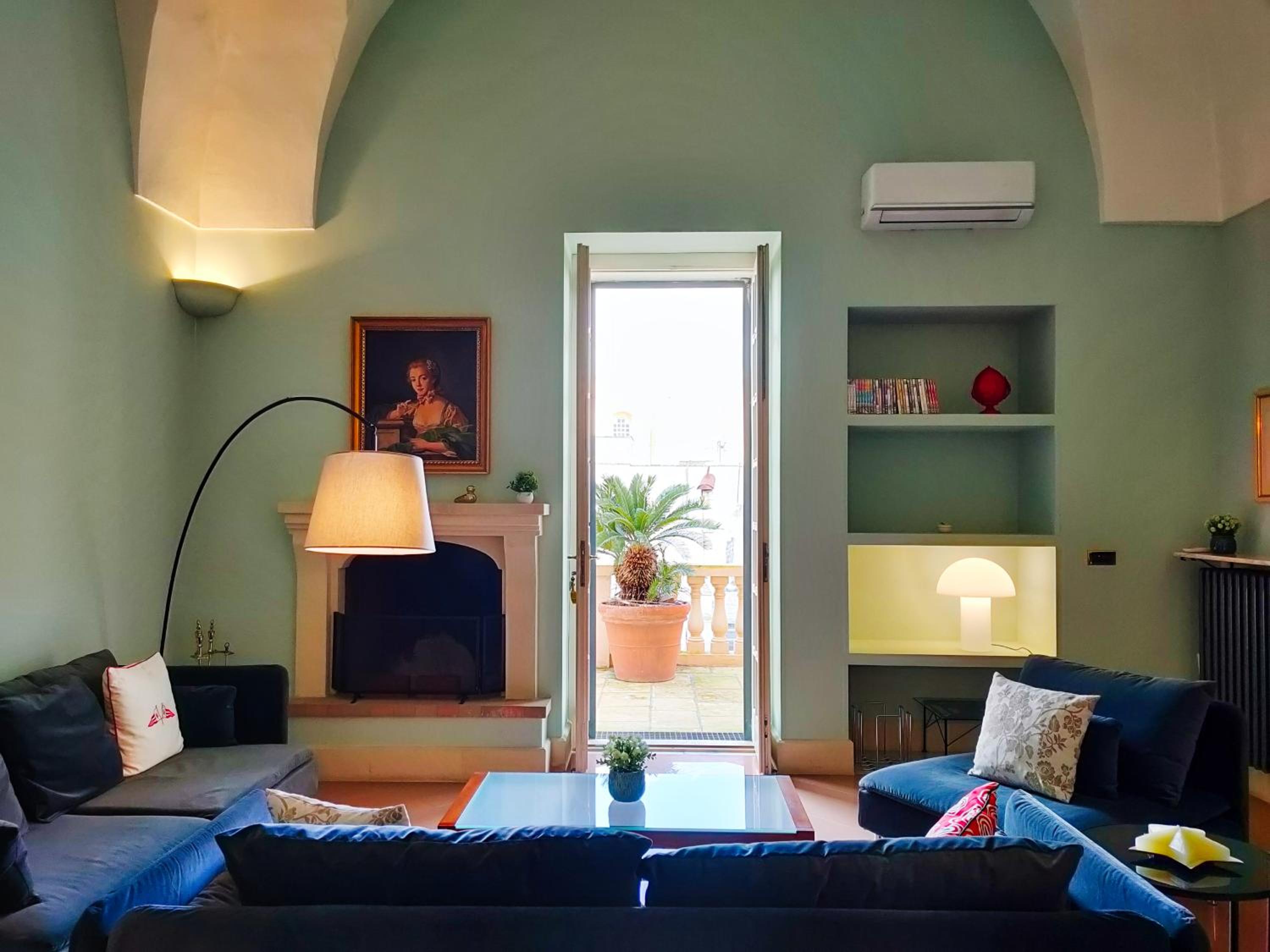 lounge