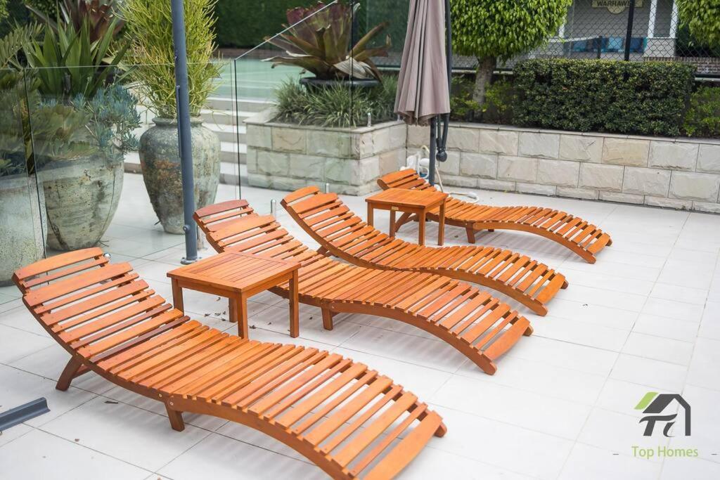 'Lynwood' Warrawee Manor- Koi Home