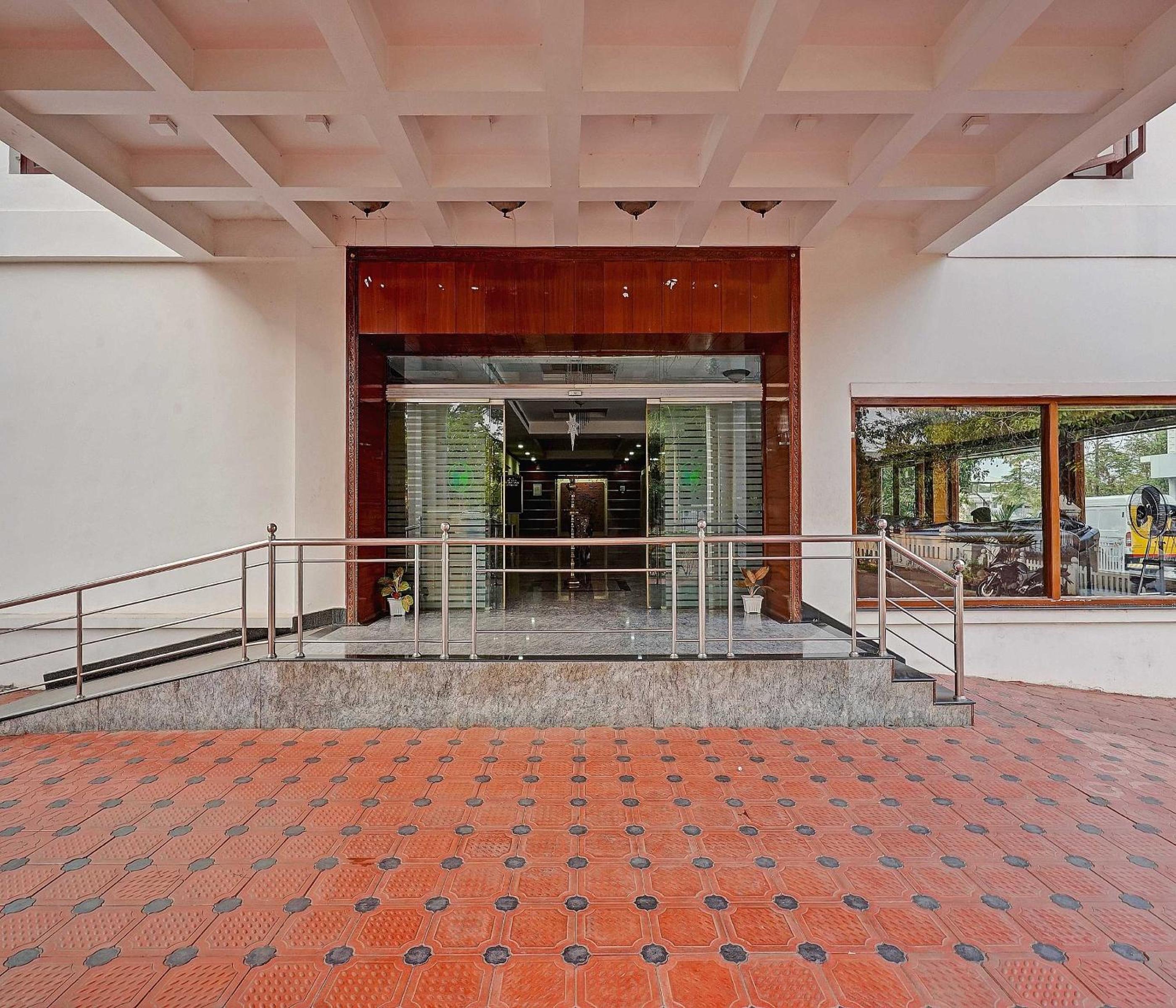 Collection O Chalakudy Hotels