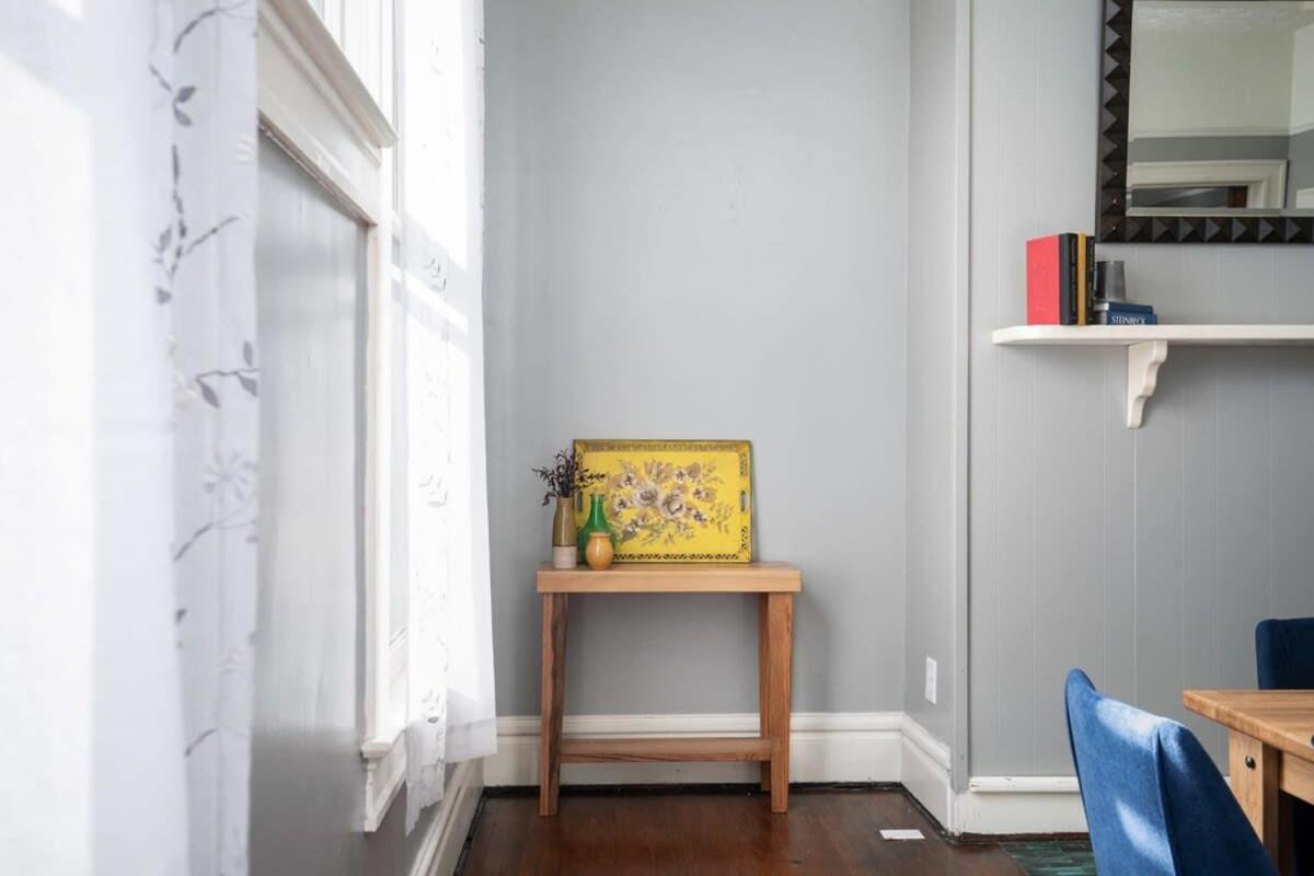 Birmingham Vacations - Magic on 17th Street- Historic, Close to UAB, UAB Hospital - Property Image 2