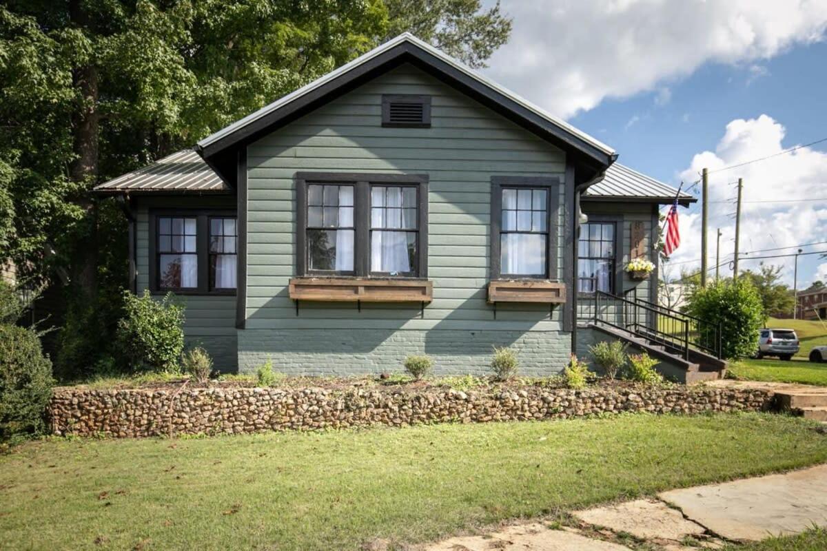 East Lake Stunner-Located at the foot of the Ruffner Mountains view 5