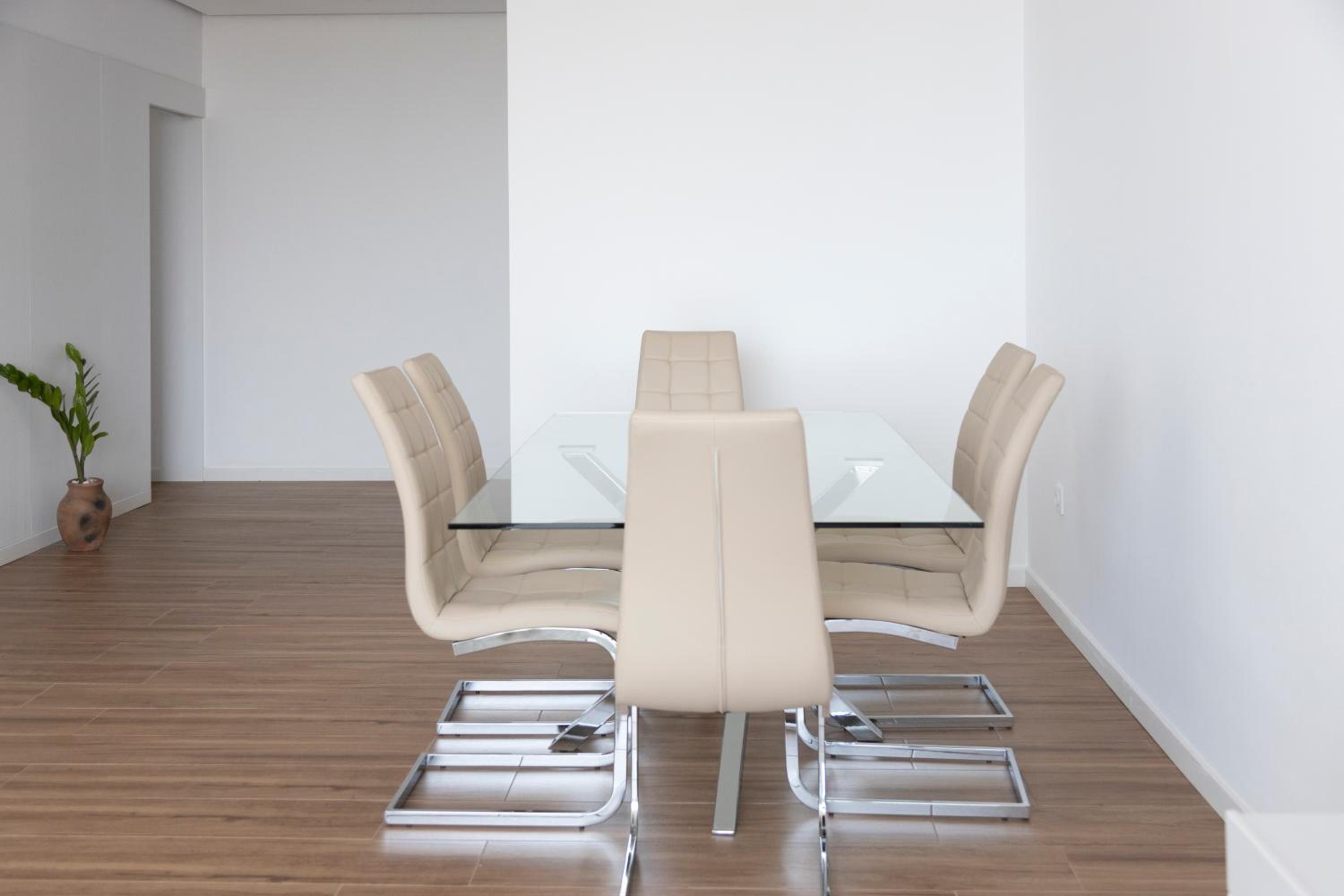 Lux 3-BR: Panoramic Sea View & Rooftop Pool